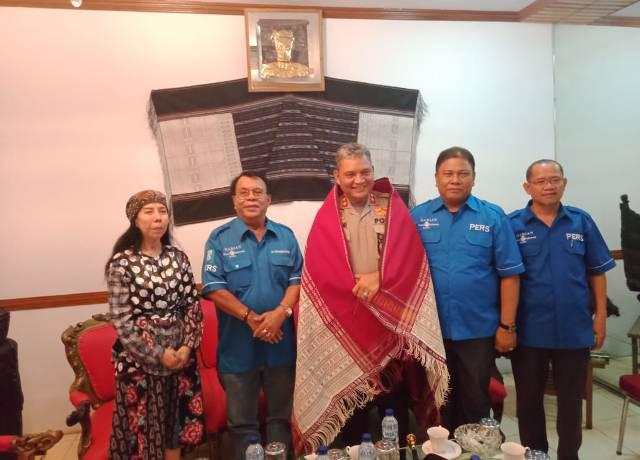 Kunjungan ke Kantor Media Cetak: Irjen Martuani Janji yang Terbaik Untuk Sumut