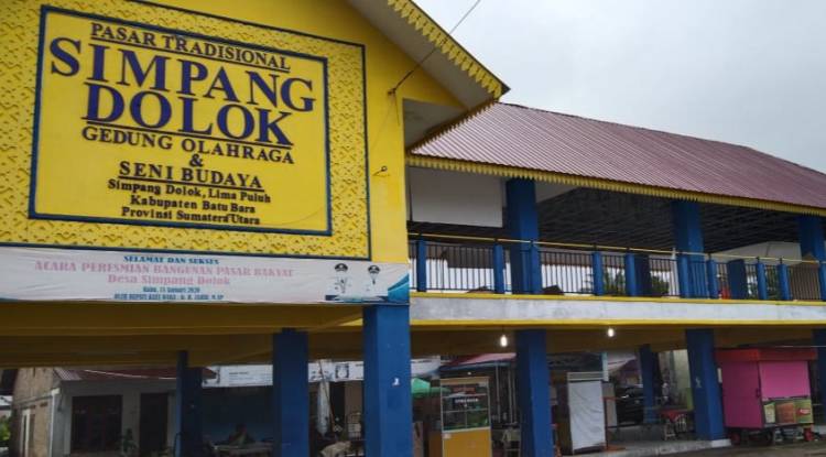 Diduga Asal Kerja, Plafon Pasar Onan Simpang Dolok Batubara Roboh