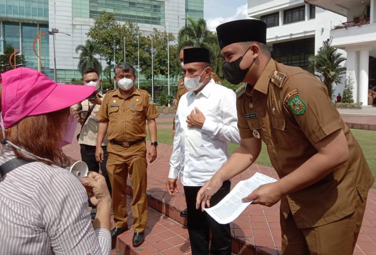 Depan Edy dan Bobby, Pedagang Sebut Dirut PUD Pasar Medan Masuk Angin