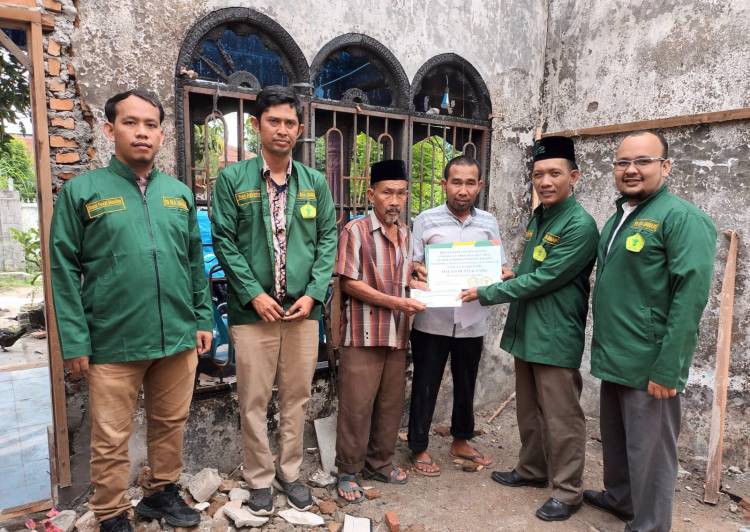 PB IKA UMN Al Washliyah Aksi Donasi Peduli Alumni Korban Kebakaran