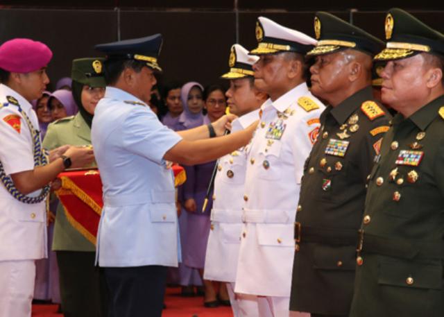 Danjen Akademi dan Asops Panglima TNI Diganti