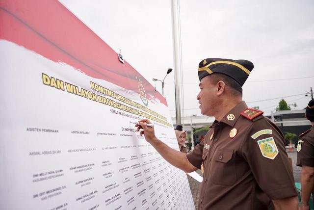 Kajati Sumut Pimpin Ikrar Jaksa Profesional dan Bebas Korupsi