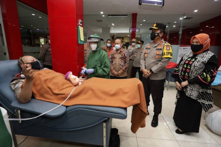 Polda Jatim Aksi Kemanusian Donor Plasma Konvalesen