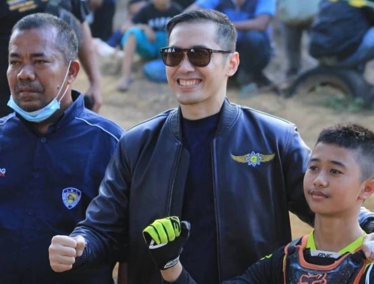 Ketua AMPI Sumut Tutup Motocross & Grasstrack AMPI Cimamen 45