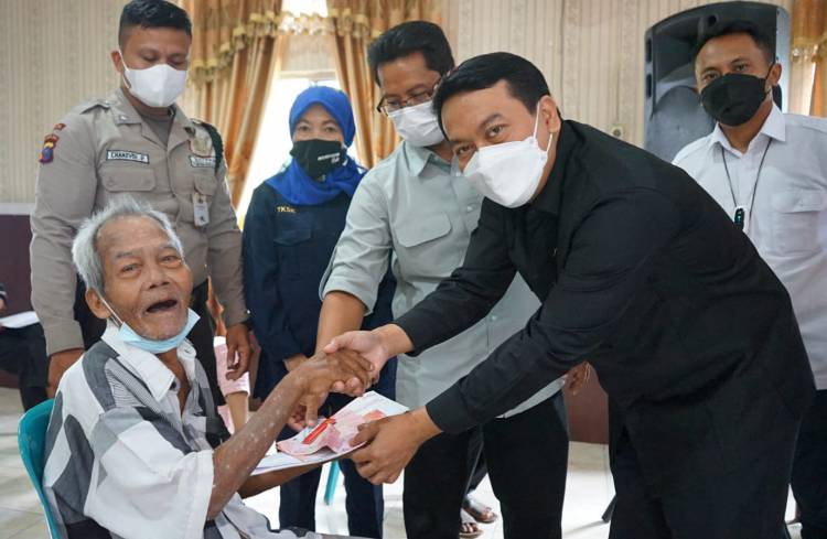 Rudi Hartono Realisasikan Aspirasi Rakyat Binjai Yang Belum Terima Bansos