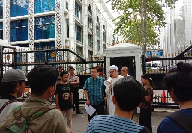 AKTA: Omnibus Law Untuk Siapa? Mafia Illegal Logging Masih Berkeliaran