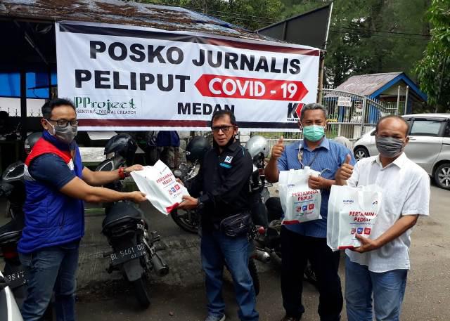 Pertamina Bagikan Dagangan UMKM Binaan ke Jurnalis Peliput Covid-19