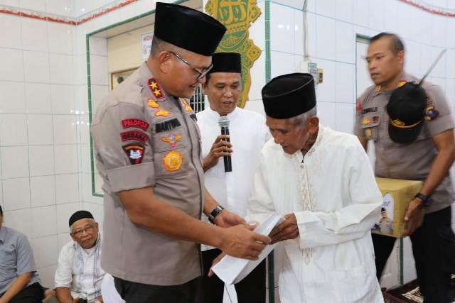 Safari 'Jumat Barokah' Kapolda Sumut di Majid Al-Ilham Kota Siantar