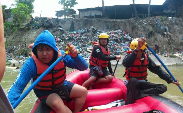Kopasude Temukan 74 Titik Sampah dan Bangunan Liar di Sepanjang 23,5 KM Sungai Deli