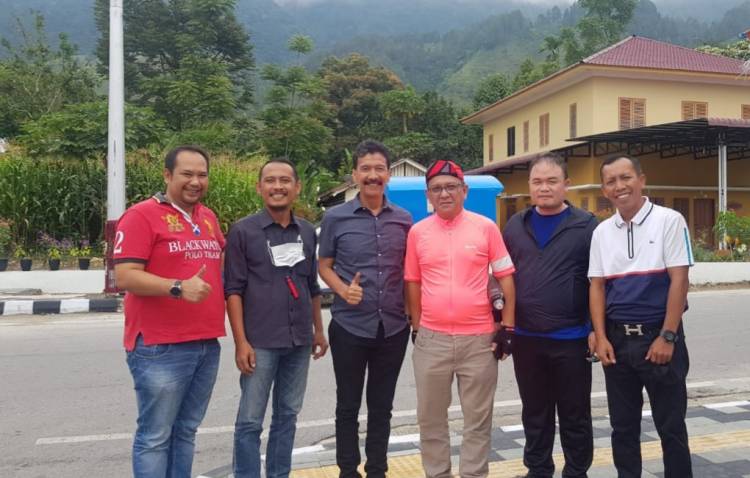 Didampingi Ketua KAD Sumut, Ivan Batubara Berkunjung ke Pulau Samosir