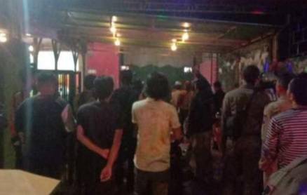 Walikota Ngaku Kilaf Berjoget Dengan Biduanita Seksi di Rumah Dinas