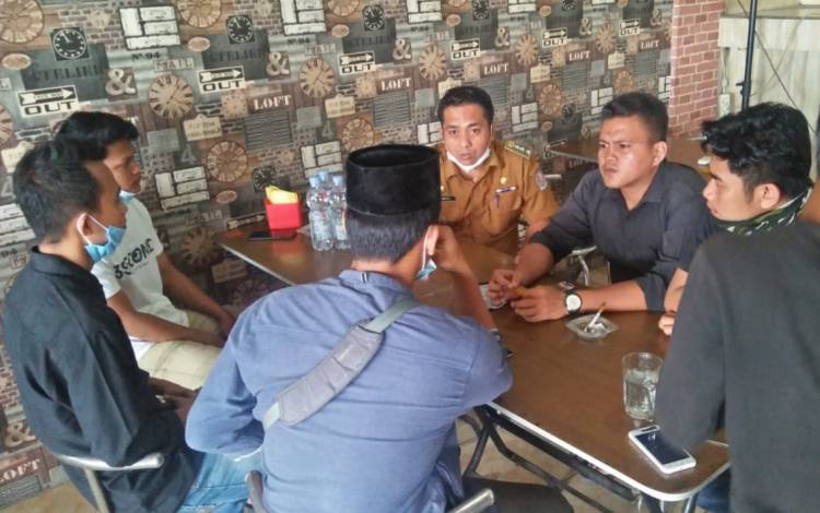 Camat Sunggal Mediasi Remaja Masjid dan Perangkat Desa Lalang