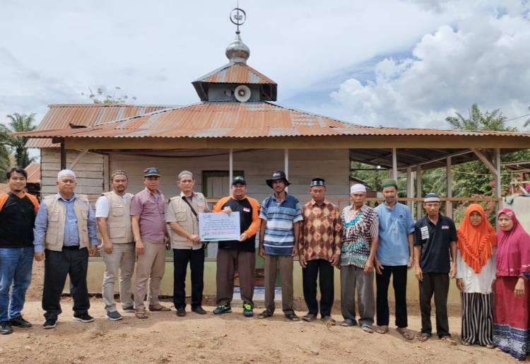YBM PLN UPDK Belawan Bantu Rp 50 Juta Pembangunan Masjid di Mardinding
