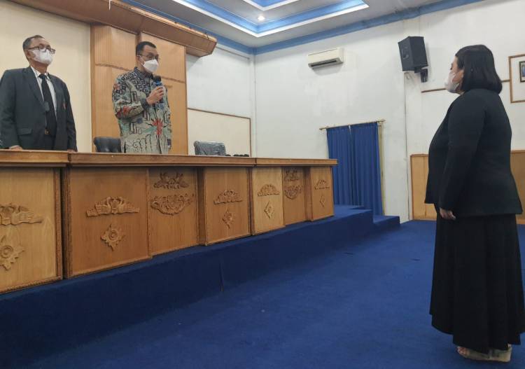 Dr. Irene Silviani Resmi Jabat Rektor UDA