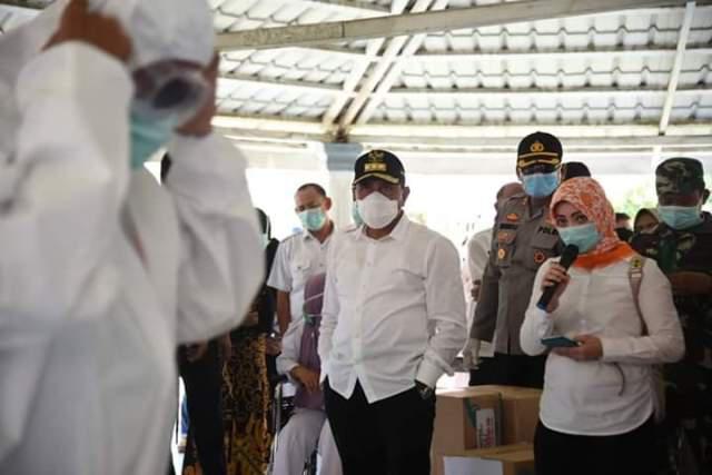 Edy Temui TKI dari Malaysia di Lokasi Isolasi Kota Tanjungbalai