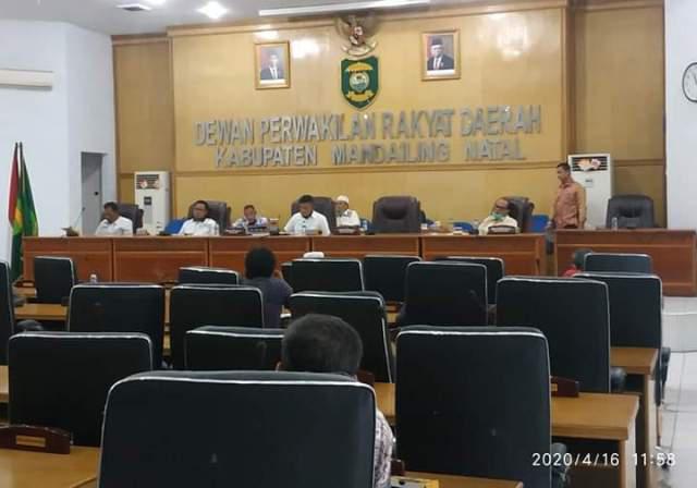 Tangani Covid-19, DPRD Madina Undang 23 Perusahan yang Hadir Hanya 6