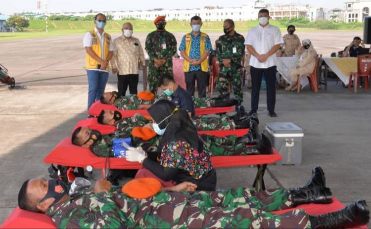 HUT ke-75, TNI AU Donor Darah di Lanud Soewondo Medan