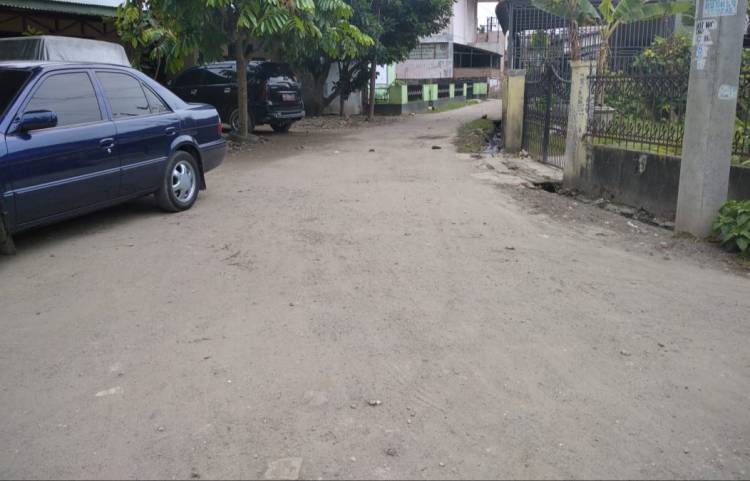 Sudah 10 Tahun Jalan di Perbatasan Medan Deliserdang Terbiarkan