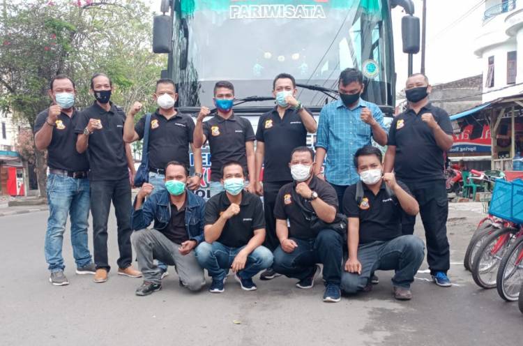 Sambut Ramadhan, Persatuan Wartawan Polrestabes Medan Darmawisata ke Bukit Lawang