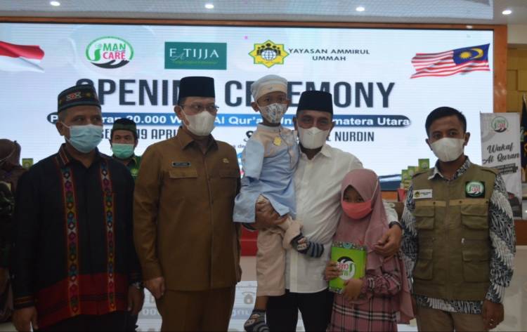 Terima 20 Ribu Al Qur'an, Gubsu Ucapkan Terima Kasih ke Yayasan Amirul Ummah dan Imancare