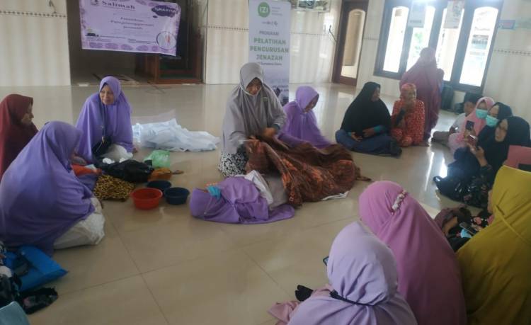 Puluhan Ibu-ibu Perwiridan di Belawan Belajar Bilal Mayat