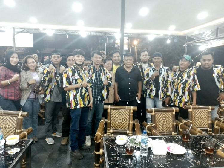 PKN Buka Puasa Bersama di KA Kupi Medan