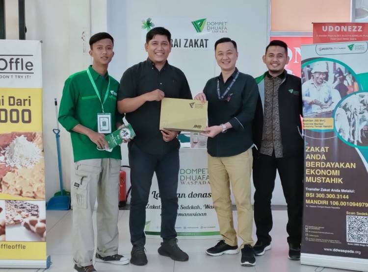 Masyarakat Apresiasi DDW Buka Gerai Zakat di Suzuya Marelan