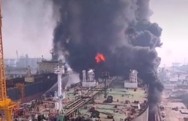  Ini Tipe Kapal Jag Leela Yang Terbakar di Pelabuhan Belawan