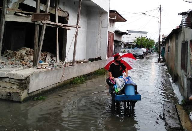 Bangunan Tanpa IMB milik Pengusaha Property Resahkan Warga Medan Sunggal