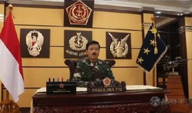 Wisuda UNS: Panglima TNI Sebut Indonesia Banyak Tertinggal Tentang Ketahanan