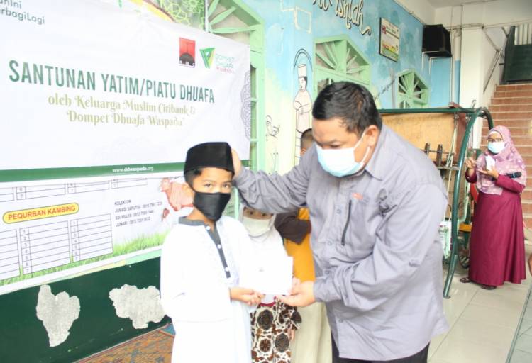 40 Anak Yatim Terima Santunan dari DDW dan Keluarga Muslim Citibank