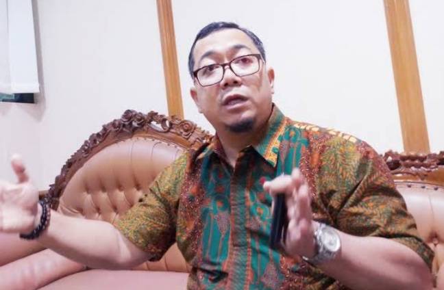 Nek Halimah Menangis di Kantor Ombudsman, Kadis PKP2R Medan Ingkar Janji