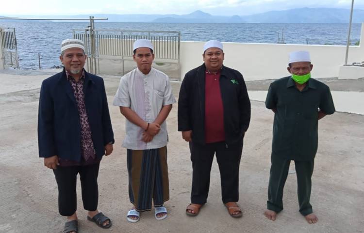 Anggota DPD RI Kunjungi Dai Binaan DDW di Daerah Minoritas