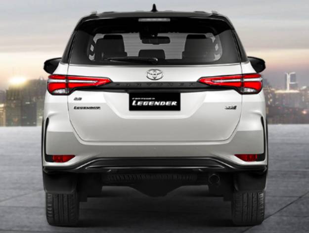 Toyota Tawarkan 4 Varian Standar & 2 Tipe Baru Fortuner Legender