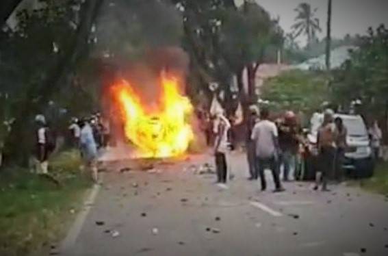 Mandailing Natal Rusuh: 3 Mobil Dinas Polri Rusak, 3 Anggota Polisi Luka