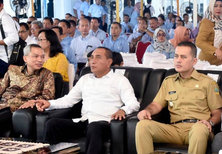 Pencopotan Dirut PDAM Tirtanadi Sinyalemen "Keretakan" Gubsu dan Wagubsu