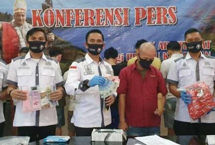 Bisnis Pijat Plus Gay Terbongkar di Komplek Setia Budi Medan