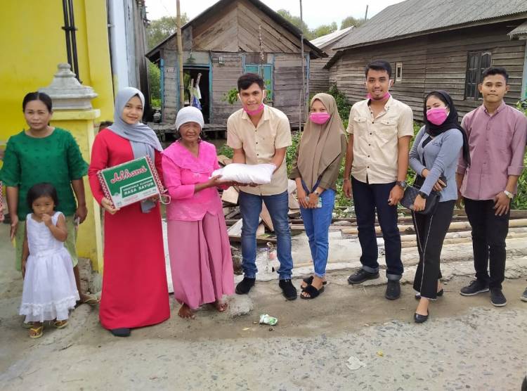 PB SMBB Bagikan Sembako di Kabupaten Batubara