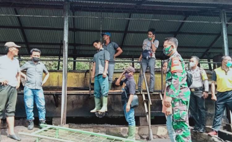 Buruh Pabrik Tewas Gantung Diri Tinggalkan Surat Permintaan Maaf Untuk Istri