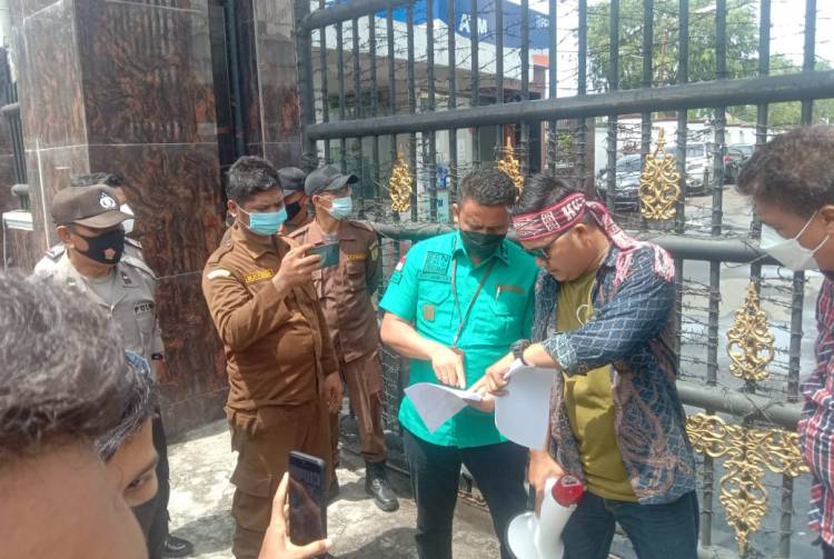 Dugaan Korupsi 2 OPD Sumut dan 1 Labusel Diserahkan ke Kejatisu