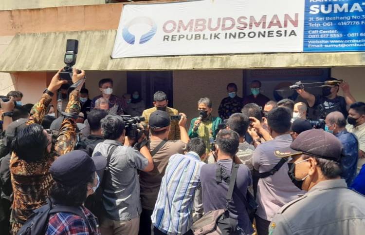 Tak Beres Kerja, Bobby Akan Tegur Benny Iskandar