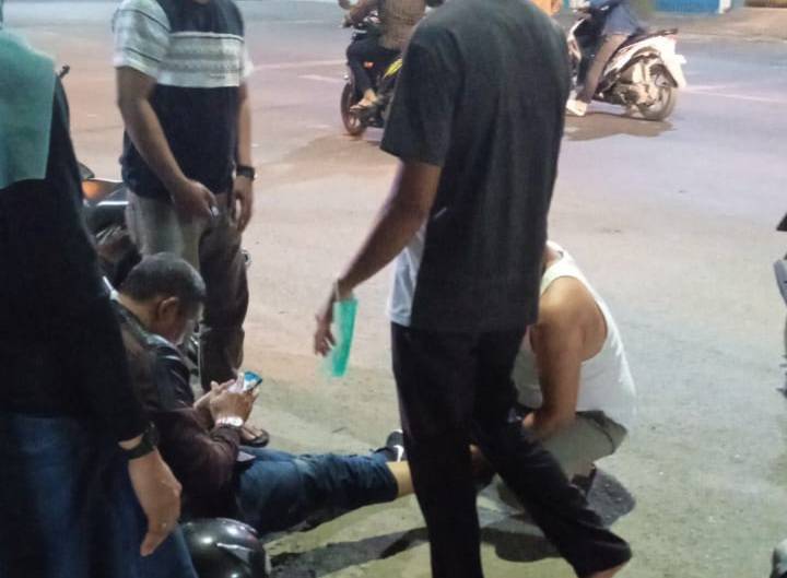 Lubang Jalan di Kota Medan Ancam Keselamatan Pengendara Motor