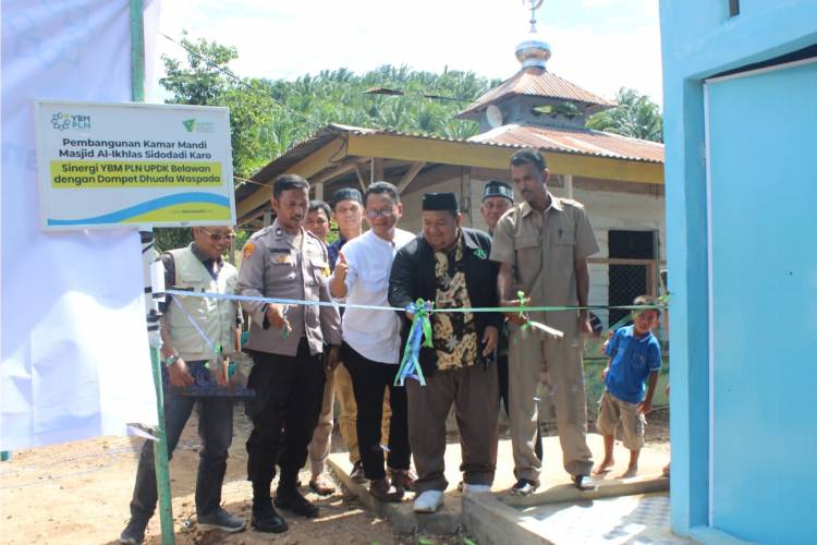 DDW dan YBM PLN UPDK Belawan Resmikan Kamar Mandi Masjid di Karo
