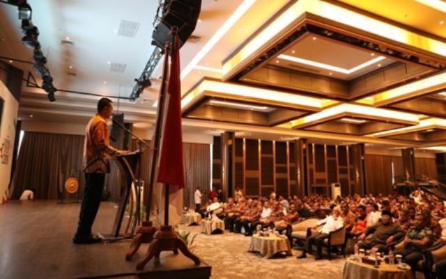 Ketua HIPMI Sumut Puji Musa Rajekshah Depan Peserta Rakerda dan Diklat