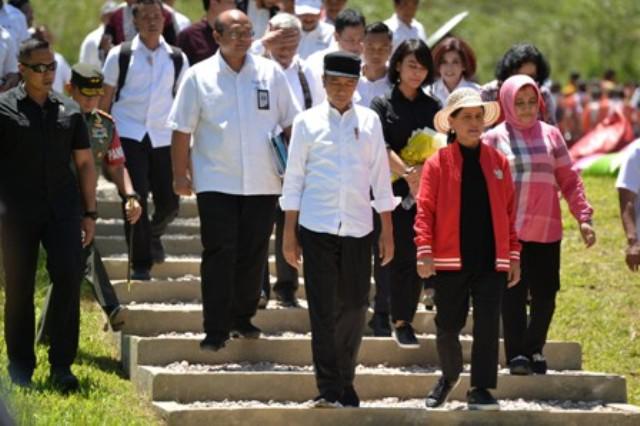 Jokowi Kebut Proyek Wisata Danau Toba