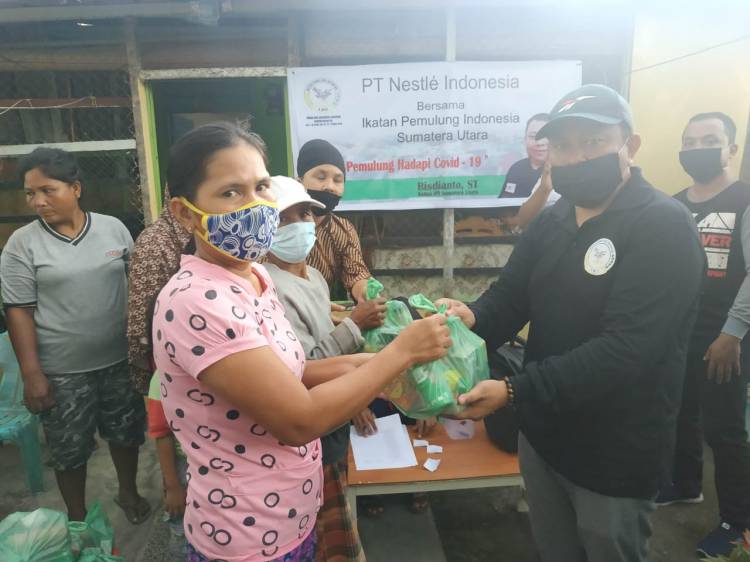 IPI Sumut Mulai Salurkan Bantuan ke Pemulung