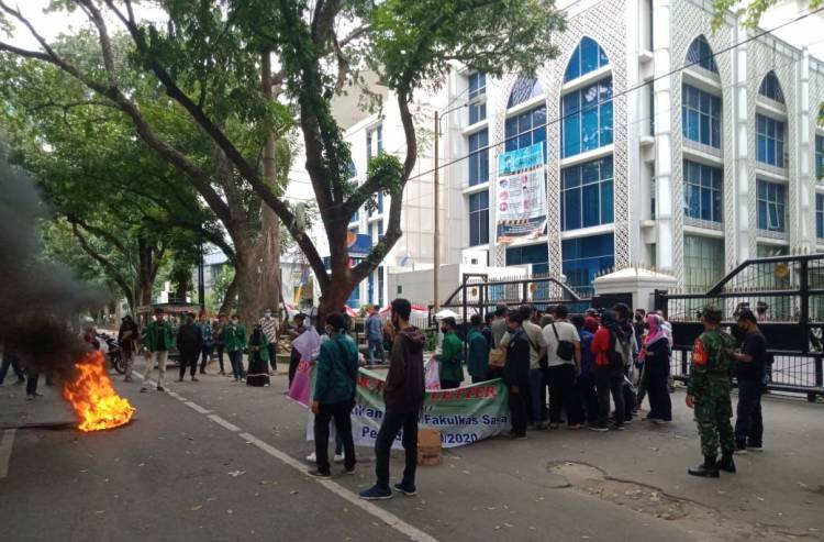 BEM Nusantara Ajak Rakyat Suarakan 8 Tuntutan