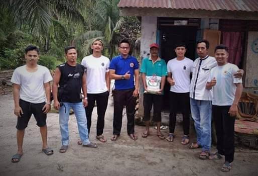 Pengelola Wisata PPPB di Asahan Berbagi Beras ke Warga Sekitar Lokasi