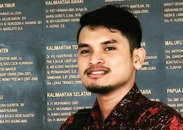 Uji Vaksin China Harus Dimulai dari Pejabat Eksekutif Hingga Relawan Jokowi