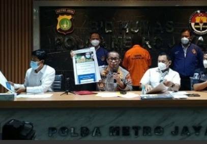 Sebar Berita Hoaks, RR Untung Rp 1,5 Miliar